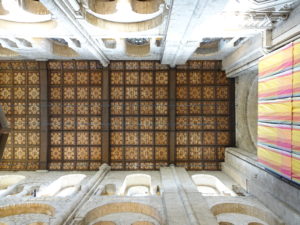 Norra korsarmens tak troligen från 1100-talet.